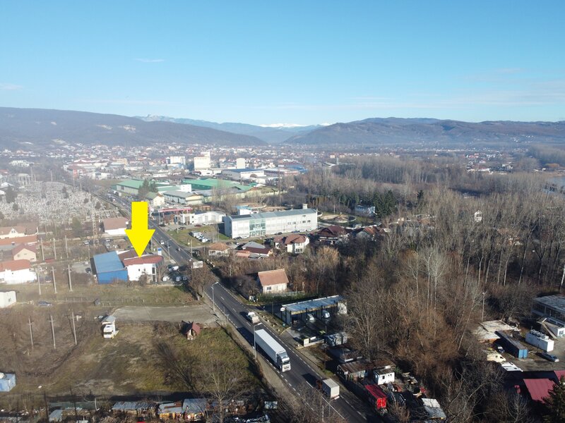 Valcea Nord vav Flandra Spatiu comercial/birouri 150mp ,stradal la E81 ,vad