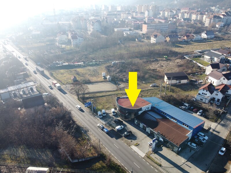 Valcea Nord vav Flandra Spatiu comercial/birouri 150mp ,stradal la E81 ,vad